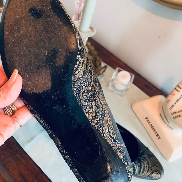 Nine West Kitten Heel brocade shoes - Picture 9 of 9